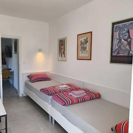 בית הארחה Hrvoje 3*