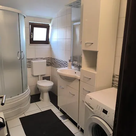 Hrvoje 3* פרימוסטן